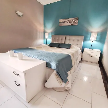 Apartment Oura T1 200m